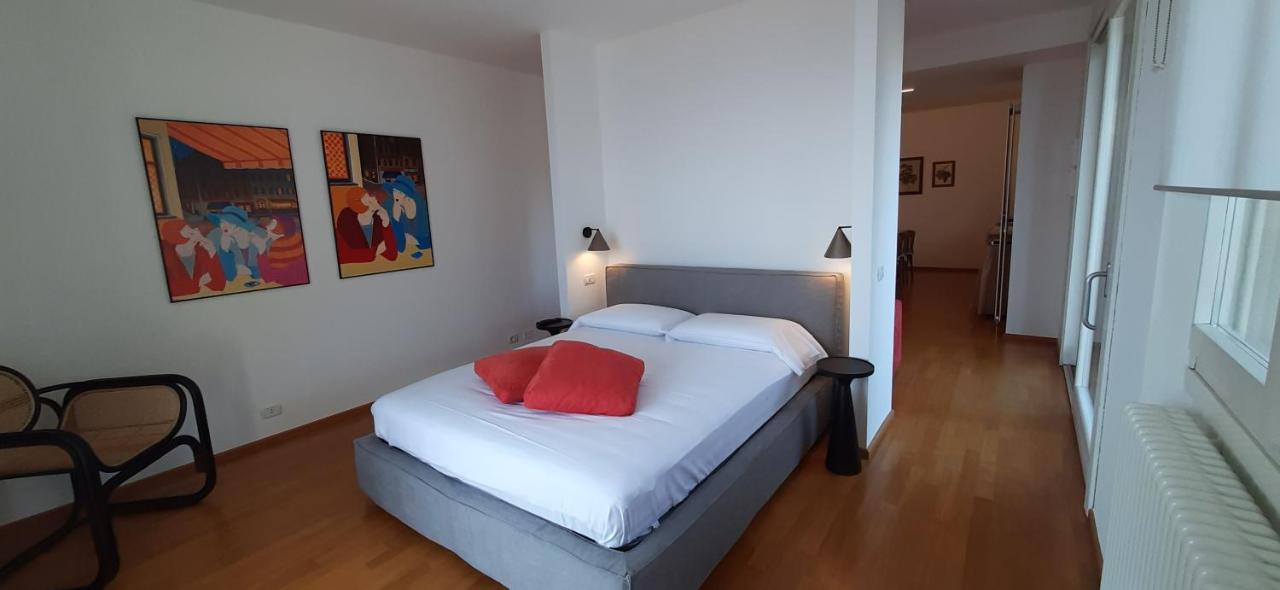 Iseolakerental - Vacanza Romantica Riva di Solto Luaran gambar